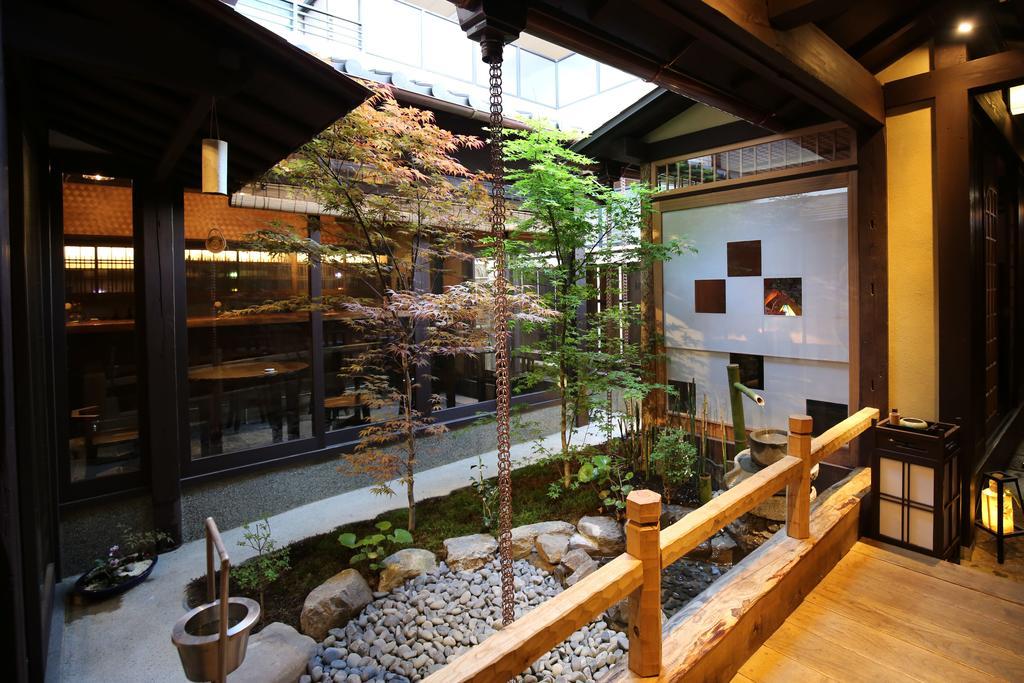Roman Kan, Kyoto